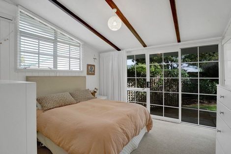 Photo of property in 5 Prudence Place, Oakura, 4314