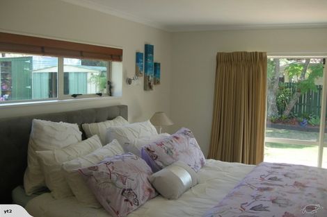 Photo of property in 40 Rushgreen Avenue, Pahurehure, Papakura, 2113