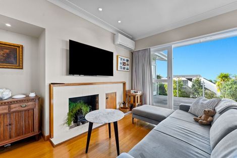 Photo of property in 99 Aberdeen Road, Castor Bay, Auckland, 0620