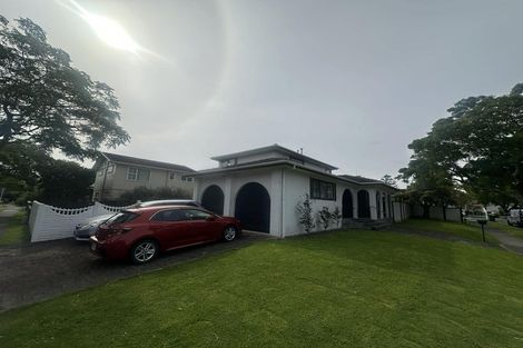 Photo of property in 2 Mcenroe Grove, Naenae, Lower Hutt, 5011