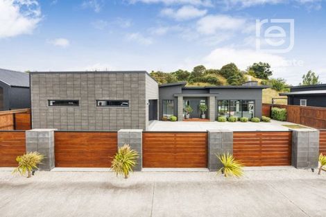 Photo of property in 35 Freedom Drive, Kelvin Grove, Palmerston North, 4414