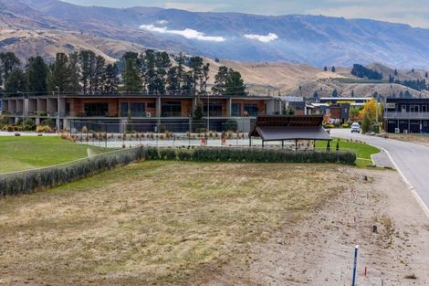 Photo of property in 10 Quinns Way, Cromwell, 9384