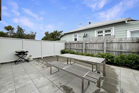 Photo of property in 149u5 Onepu Road, Lyall Bay, Wellington, 6022