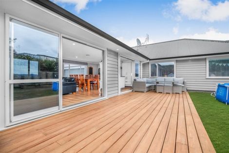 Photo of property in 10a Kendallvale Drive, Waiuku, 2123