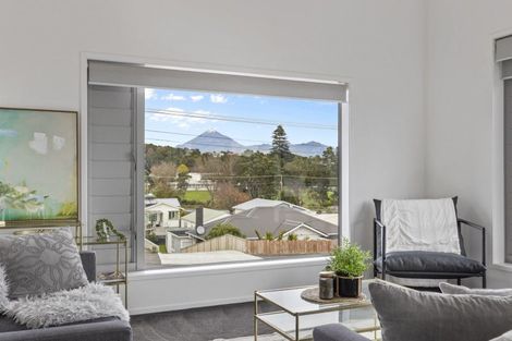 Photo of property in 26 Birdwood Avenue, Moturoa, New Plymouth, 4310