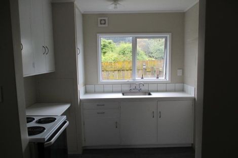 Photo of property in 47 Ruapehu Street, Paraparaumu, 5032
