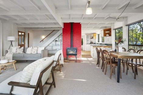 Photo of property in 3 Ridge Road, Lake Okareka, Rotorua, 3076