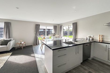 Photo of property in 8 Marble Court, Rolleston, 7614