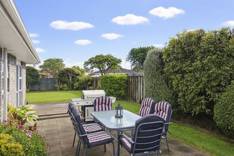 Photo of property in 16 Easton Way, Levin, 5510