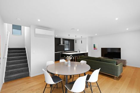 Photo of property in 1/2 Manning Street, Hamilton Central, Hamilton, 3204