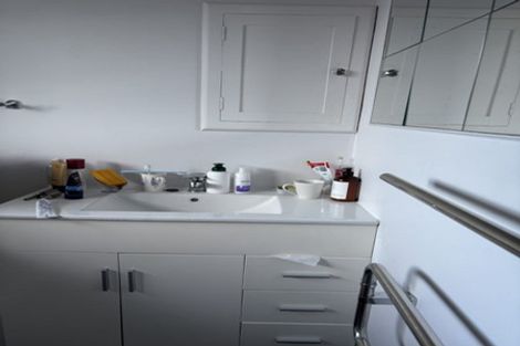 Photo of property in 32 Maidstone Road, Ilam, Christchurch, 8041