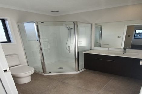 Photo of property in 24 Piripono Crescent, Pukekohe, 2120