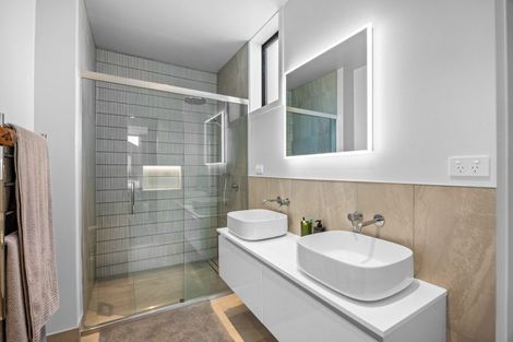 Photo of property in 24 Bellfield Lane, Wanaka, 9305