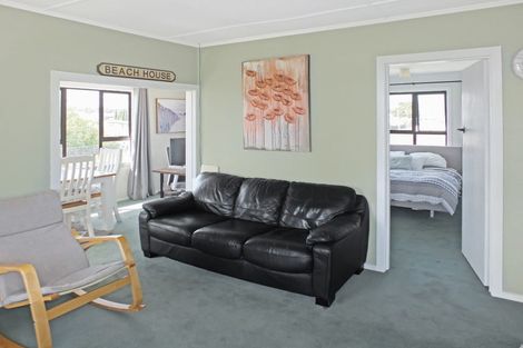 Photo of property in 86 Seabury Avenue, Foxton Beach, Foxton, 4815