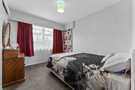 Photo of property in 35 Shelton Place, Feilding, 4702