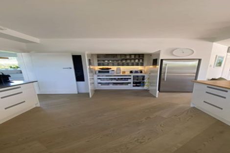 Photo of property in 12 Campbell Street, Sumner, Christchurch, 8081