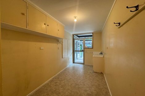 Photo of property in 15 Parkland Crescent, Terrace End, Palmerston North, 4410