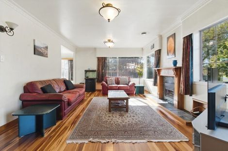 Photo of property in 229 Shakespeare Street, Leamington, Cambridge, 3432
