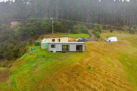 Photo of property in 60 Summer Road, Tinopai, Matakohe, 0593
