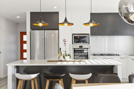 Photo of property in 6 Dida Park Drive, Kumeu, 0810