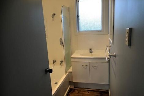 Photo of property in 4 Kereru Street, Henderson, Auckland, 0612