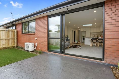 Photo of property in 6 Avonhead Road, Avonhead, Christchurch, 8042
