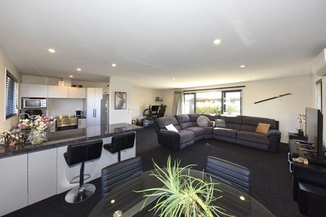 Photo of property in 111 Palmers Road, New Brighton, Christchurch, 8083