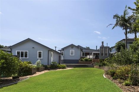 Photo of property in 18 Marie Avenue, Red Beach, 0932