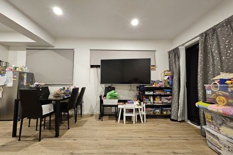 Photo of property in 2/122 Pooks Road, Ranui, Auckland, 0612