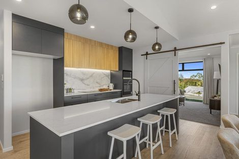 Photo of property in 1 Takarangi Street, Putiki, Whanganui, 4500