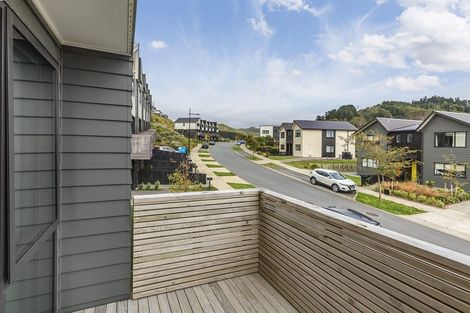Photo of property in 15 Holystone Road, Whitby, Porirua, 5024