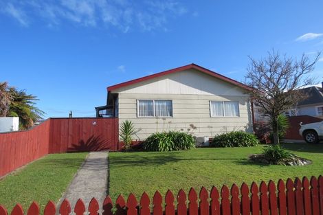 Photo of property in 10 Colvin Street, Westport, 7825