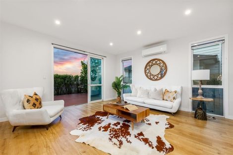 Photo of property in 5 Bridget Court, Red Beach, 0932