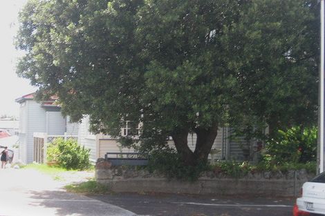 Photo of property in 12a /1 Church Street, Devonport, Auckland, 0624