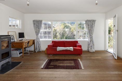 Photo of property in 2/125b Tasman Street, Nelson, 7010