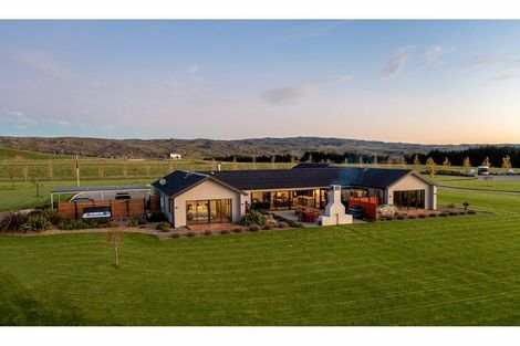 Photo of property in 2864 Lauder-omakau Road, Lauder, Omakau, 9377