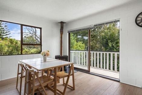 Photo of property in 1/24 Glamorgan Drive, Torbay, Auckland, 0630