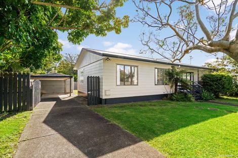 Photo of property in 5 Stoll Place, Clendon Park, Auckland, 2103