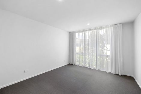 Photo of property in 30c Waiwaka Terrace, Strandon, New Plymouth, 4312