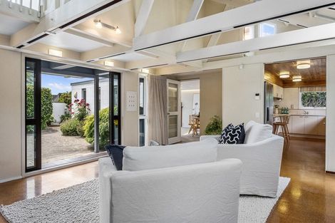 Photo of property in 19 Kent Lodge Avenue, Avonhead, Christchurch, 8042