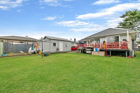 Photo of property in 15 Gee Place, Mangere East, Auckland, 2022