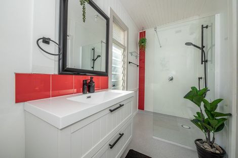 Photo of property in 33 Domett Street, Westport, 7825