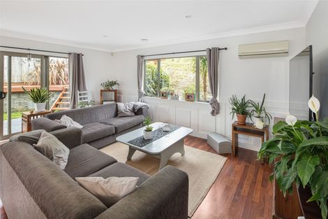 Photo of property in 20 Gifford Grove, Churton Park, Wellington, 6037