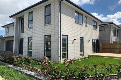 Photo of property in 62 Donegal Park Drive, Flat Bush, Auckland, 2019