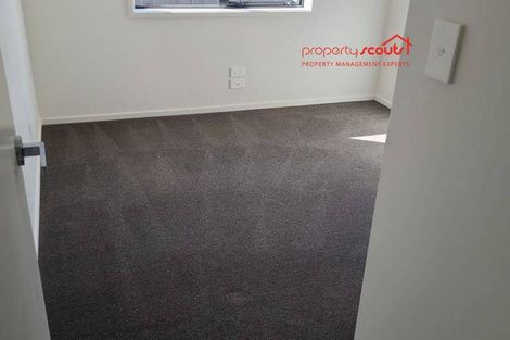 Photo of property in 9 Kaurinui Crescent, One Tree Point, 0118