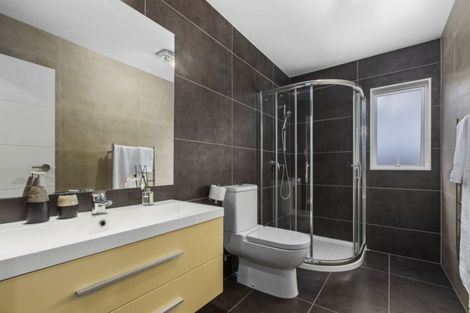 Photo of property in 64 Laurel Oak Drive, Schnapper Rock, Auckland, 0632