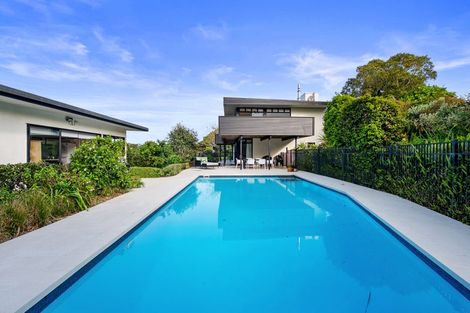 Photo of property in 181 Vaughans Road, Okura, Auckland, 0792