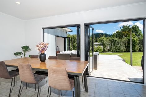 Photo of property in 24a Cambridge Road, Riverhead, 0820