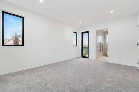 Photo of property in 19a Farwood Drive, Henderson, Auckland, 0612