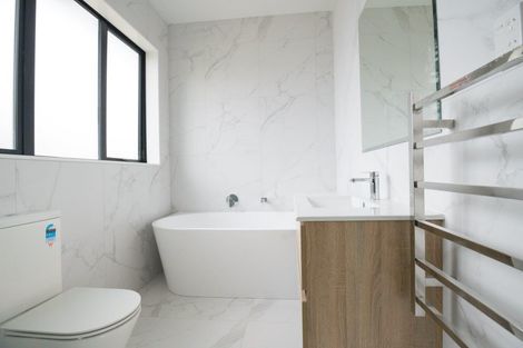 Photo of property in 42 Taikura Avenue, Red Beach, 0932